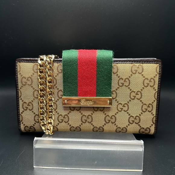Gucci Handbags - 🔥RARE GUCCI GG Canvas Front Snap Closure Wallet- WOC